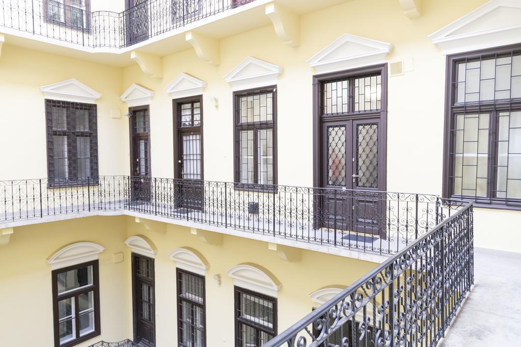 d.Five Superior Loft at Basilica Lejlighed Budapest Eksteriør billede